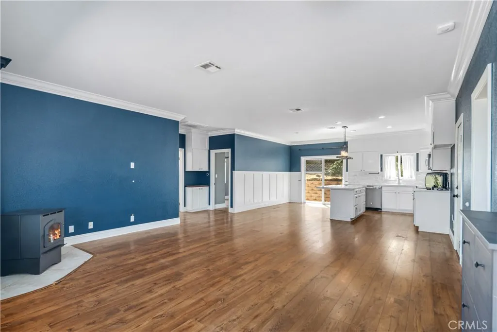 42846 Montello Drive, Lake Elizabeth, California 93532 home-pic-6